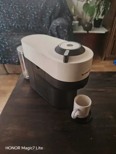Cafetera Nespresso de cápsulas - miniatura 1
