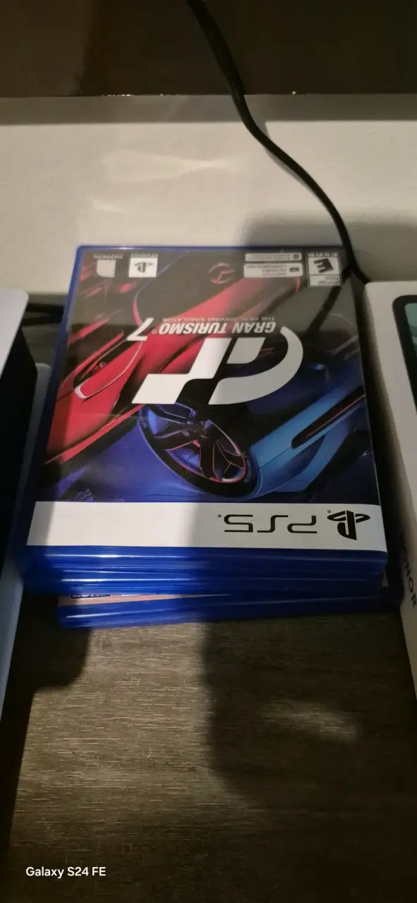 Consola PlayStation 5 con juegos incluidos - 3