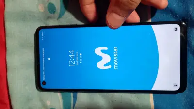 Samsung Galaxy A21s en buen estado - miniatura 2