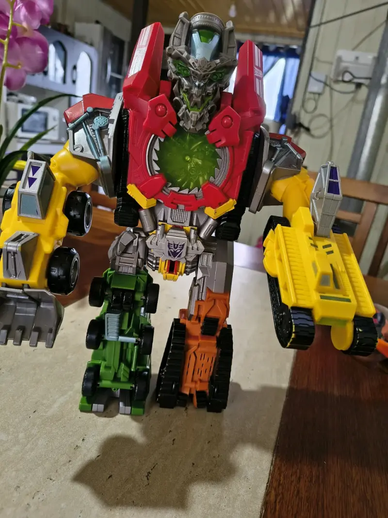 Figura de acción Transformer devastador - 1