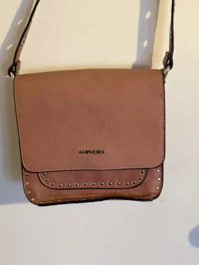 Cartera Amphora color rosa con tachas - miniatura 1