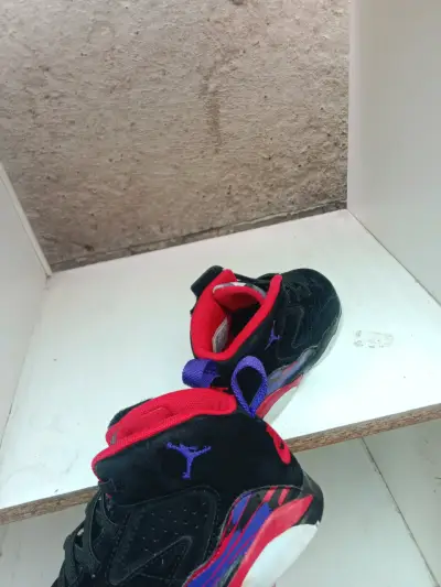 Zapatillas Nike Air Jordan para niños - miniatura 3