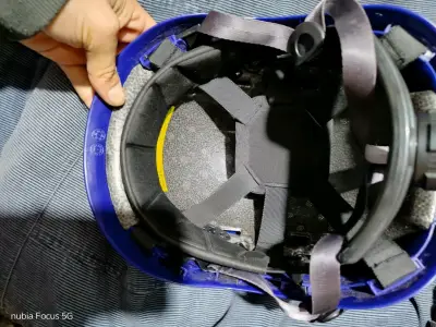 Casco de seguridad azul marca yako steelpro - miniatura 3