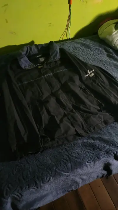 Ropa de hombre chaquetas y poleras consultar al Dm - miniatura 4