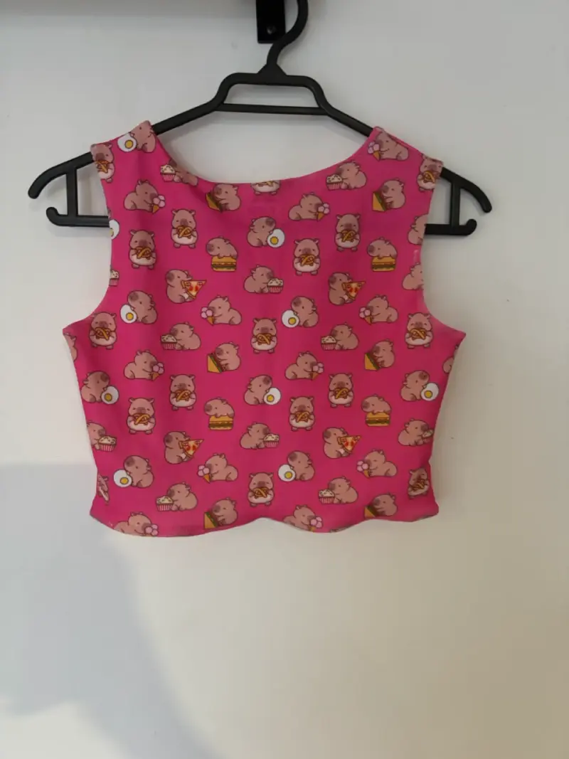 Conjunto rosa con estampado de capibaras - 2
