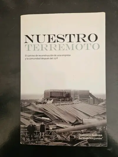 Libro Nuestro Terremoto de Francisco Aravena - miniatura 1
