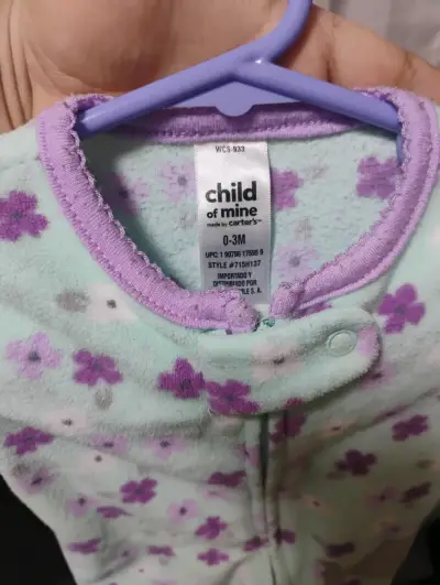 Pijama enterito para bebé con diseño floral - miniatura 3