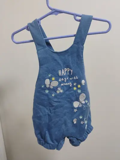 Enterito de bebé azul con diseño floral - miniatura 1