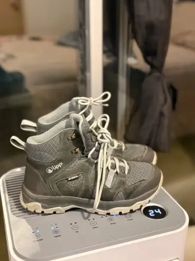 Botas de montaña Lippi gris para trekking - miniatura 1