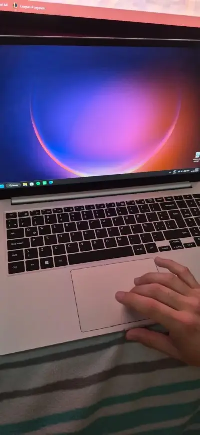 Laptop Samsung Galaxy Book 3 - miniatura 6