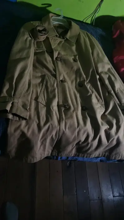 Abrigo trench coat beige clásico precio conversabl - miniatura 3