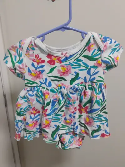 Enterito de bebé con estampado floral - miniatura 1