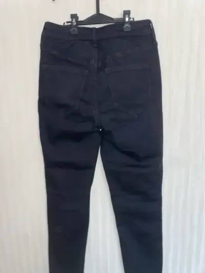 Jeans negros Old Navy talla 34-36 nuevo - miniatura 2