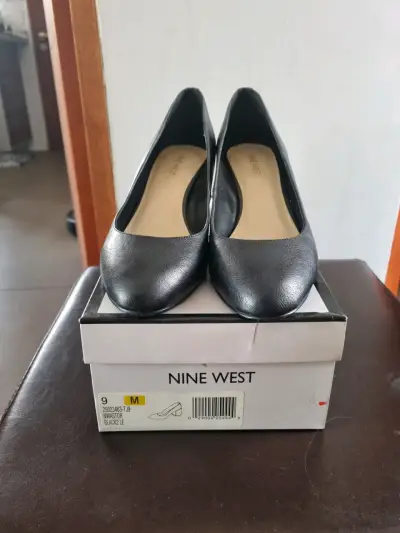 Zapatos de tacón Nine West negros - miniatura 1