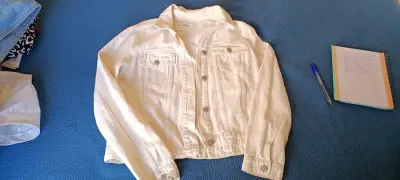 Vendo lote de ropa en buen estado - miniatura 1