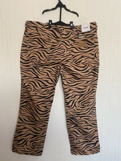 Jeans Wrangler talla 48-50 nuevo - miniatura 1