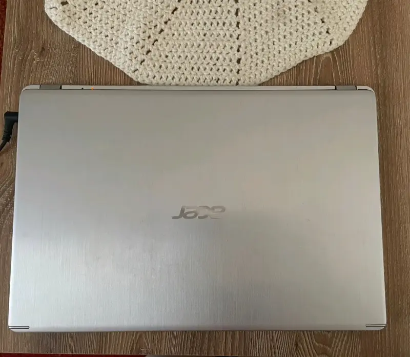 Laptop Acer Aspire 5 con AMD Ryzen - 3