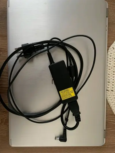 Laptop Acer Aspire 5 con AMD Ryzen - miniatura 4