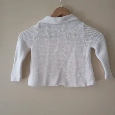Chaleco blanco de bebé tejido - miniatura 4
