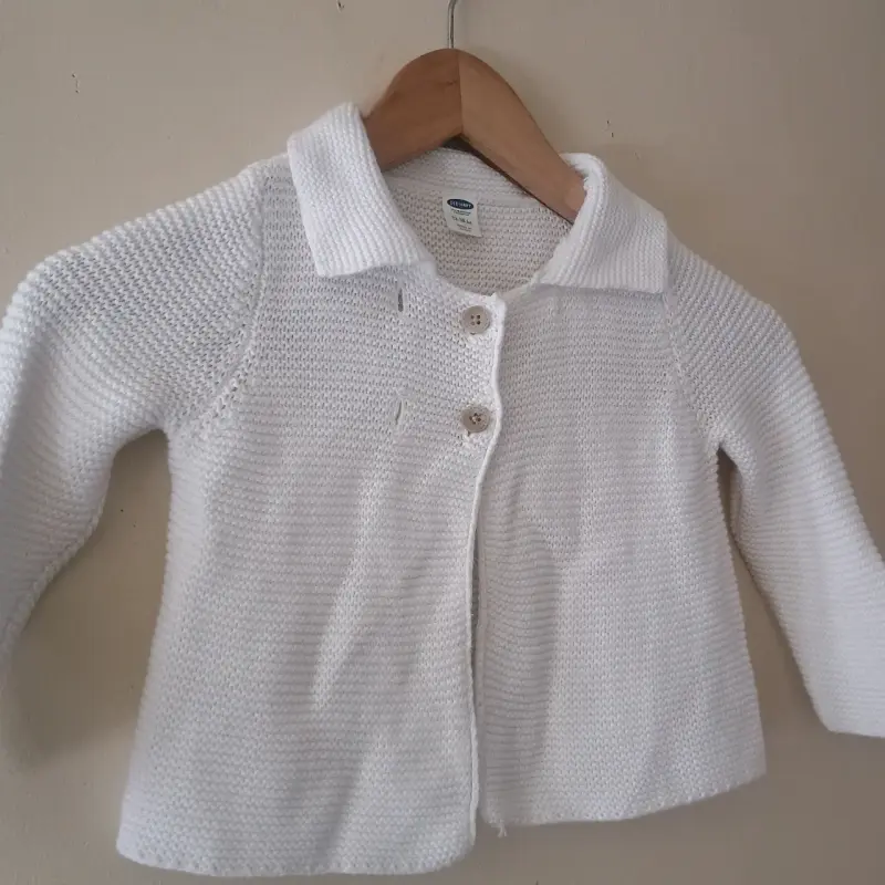 Chaleco blanco de bebé tejido - 5