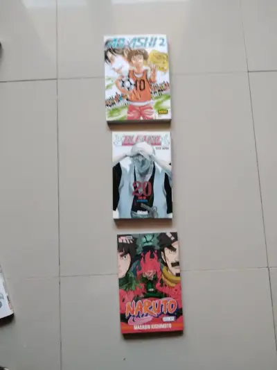 Colección de mangas populares variados - miniatura 2