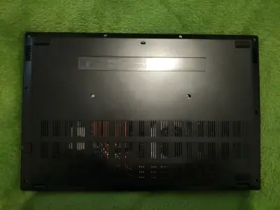 Por apuro vendo mi Notebook Acer Nitro V15 ANV15-5 - miniatura 3