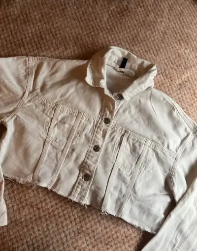 Chaqueta corta de mezclilla blanca hym - miniatura 1