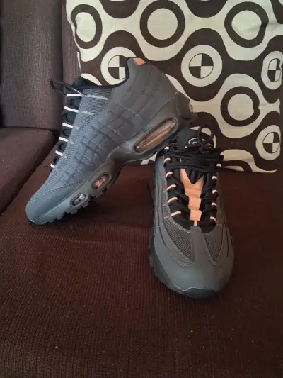 Nike air Max 95 central cee talla 44 28 cm . - miniatura 1