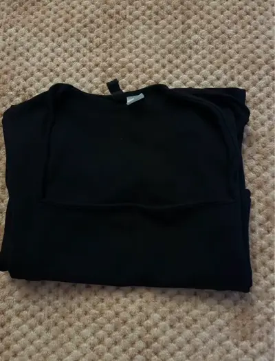 Vestido negro elegante para mujer - miniatura 2