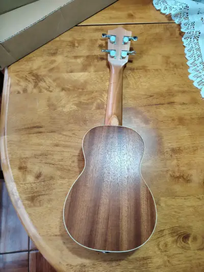 Ukelele Soprano Alaguez - miniatura 2