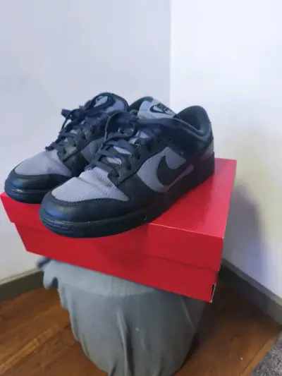 Zapatillas deportivas negras y grises - miniatura 4