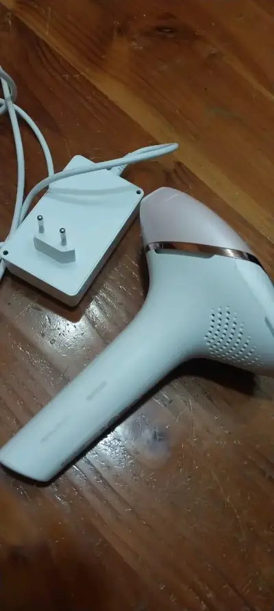 Depiladora IPL con adaptador - miniatura 3