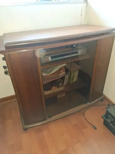 Sofá vintage de terciopelo mostaza - miniatura 6