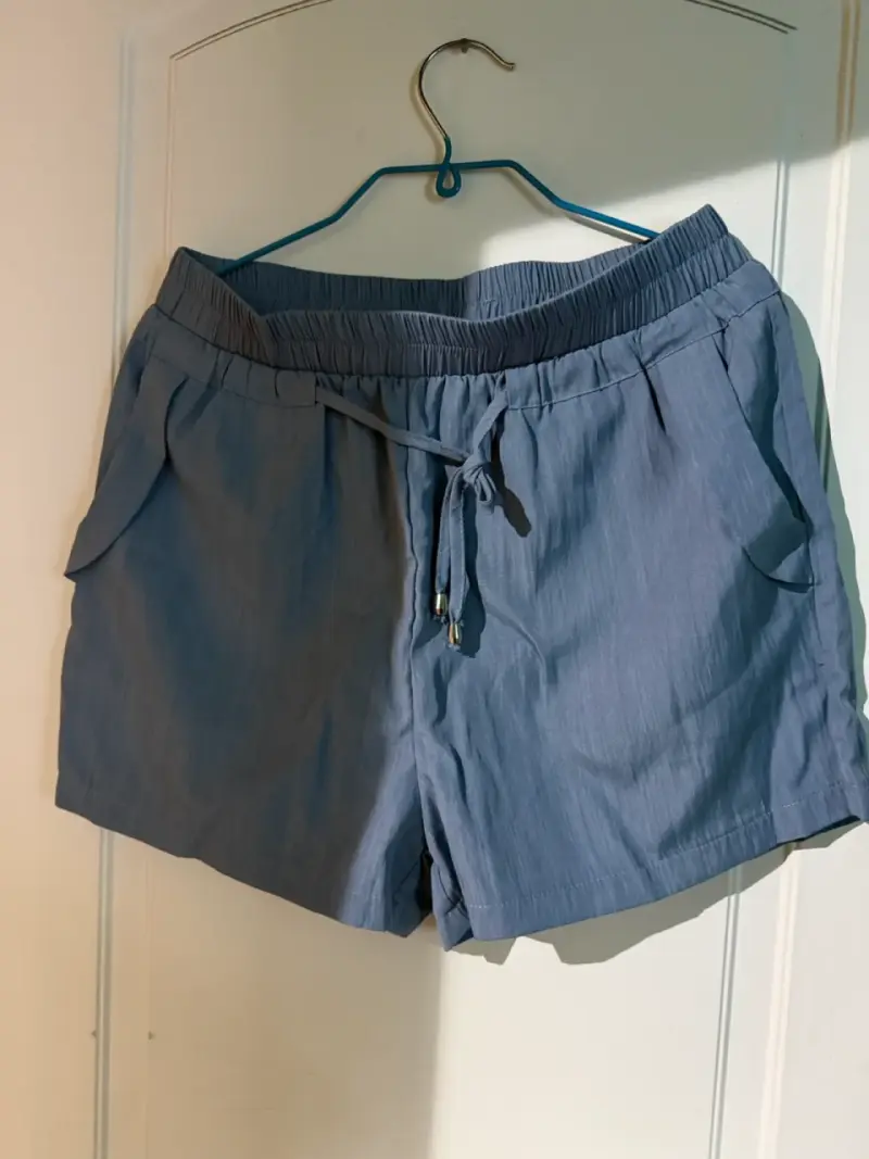 Shorts azul con cintura elástica - 3