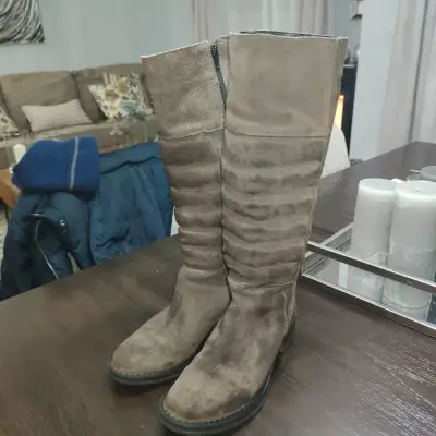 Botas de gamuza gris para mujer - miniatura 1