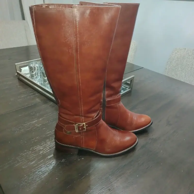 Botas de cuero marrón con hebilla - 1