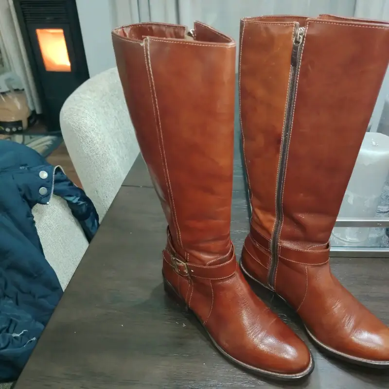 Botas de cuero marrón con hebilla - 2