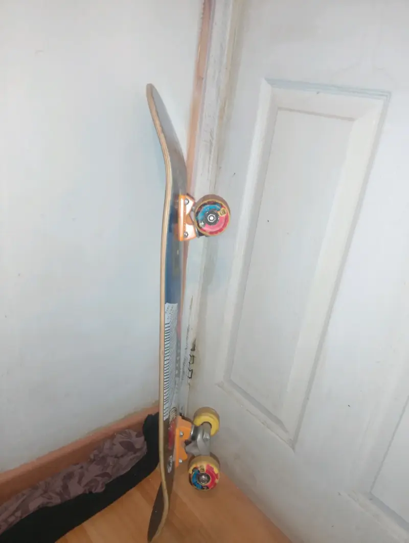 Skateboard Pill con diseño gráfico - 2