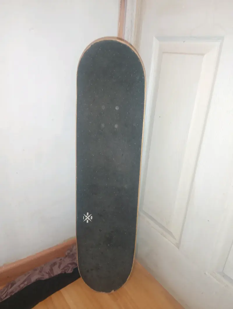 Skateboard Pill con diseño gráfico - 3