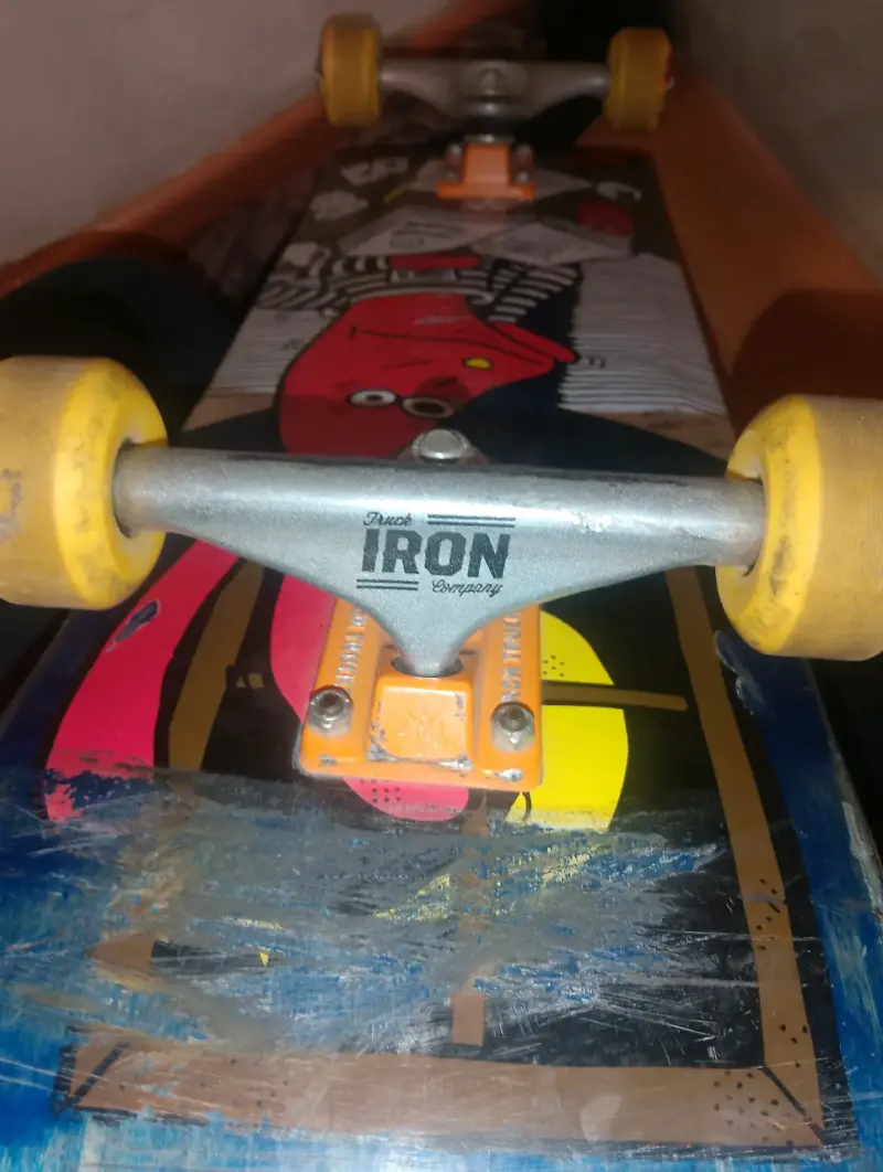 Skateboard Pill con diseño gráfico - 4
