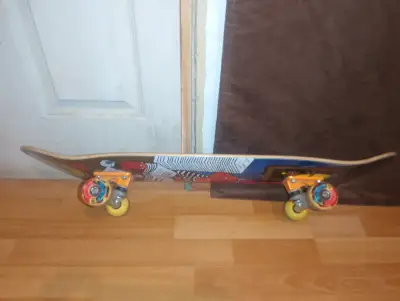 Skateboard Pill con diseño gráfico - miniatura 5