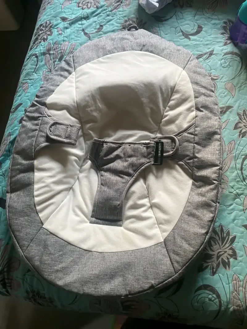 Silla mecedora para bebé con toldo - 2