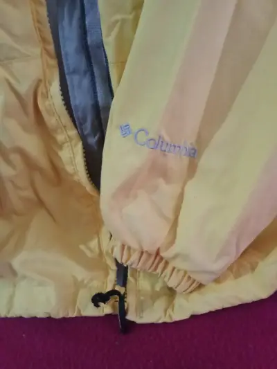 Chaqueta impermeable amarilla Columbia - miniatura 4