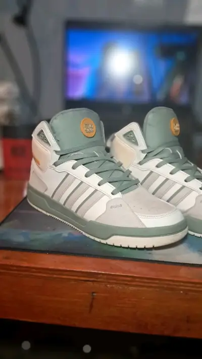 Zapatillas Adidas 100DB MID nuevas (solo probadas) - miniatura 2