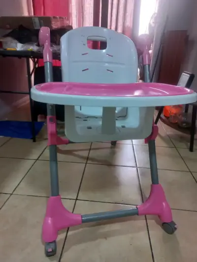 Silla de comer para bebé rosa - miniatura 2