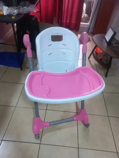 Silla de comer para bebé rosa - miniatura 4