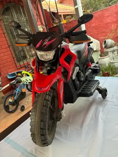 Moto eléctrica infantil Turbon roja - miniatura 3