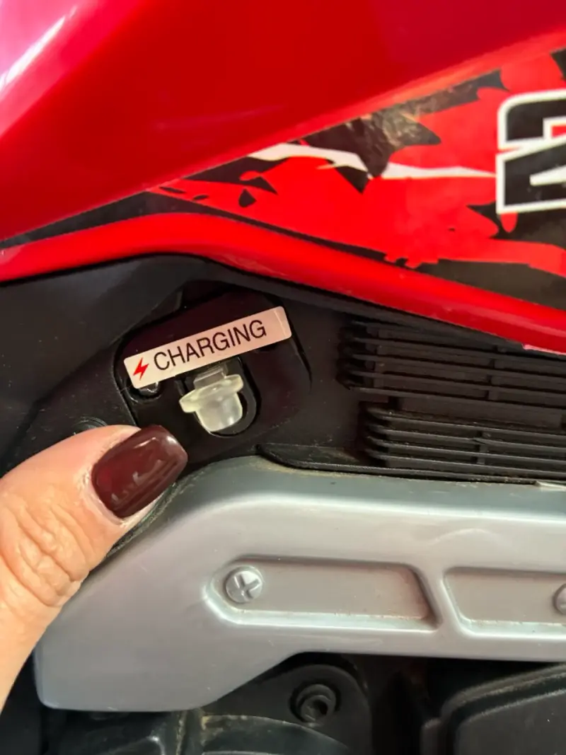 Moto eléctrica infantil Turbon roja - 5