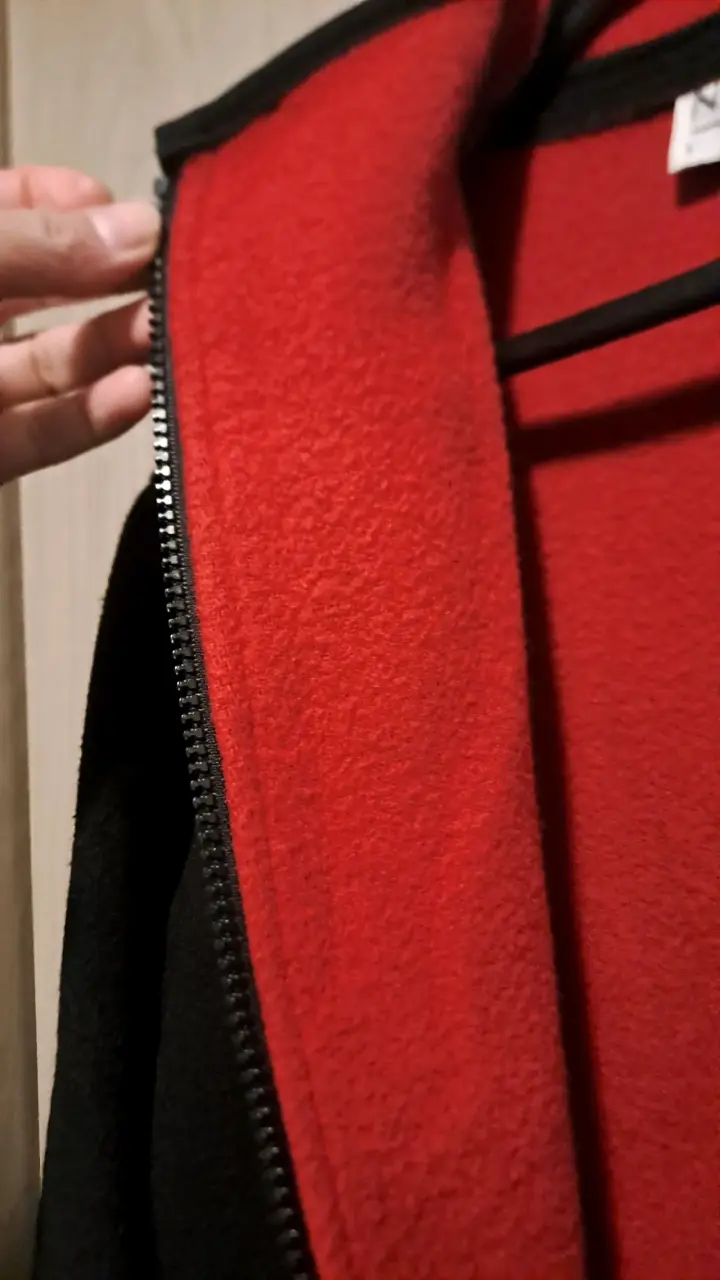 Chaqueta negra con cierre frontal - 3