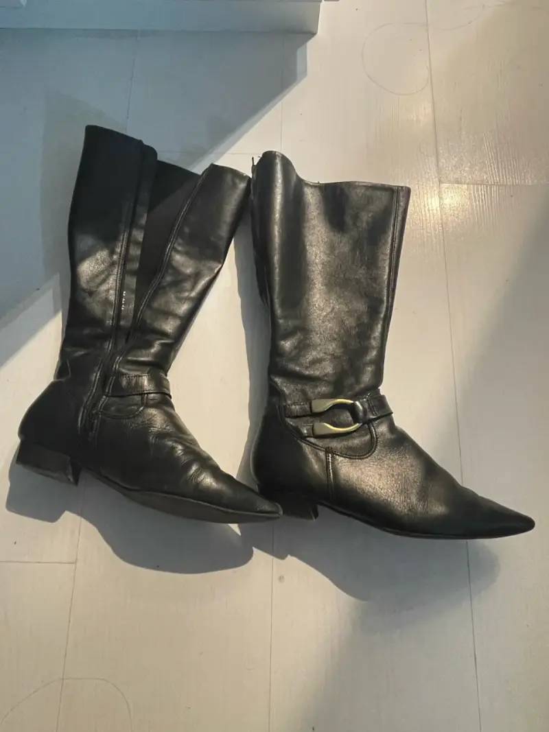 Botas largas de cuero negro - 3